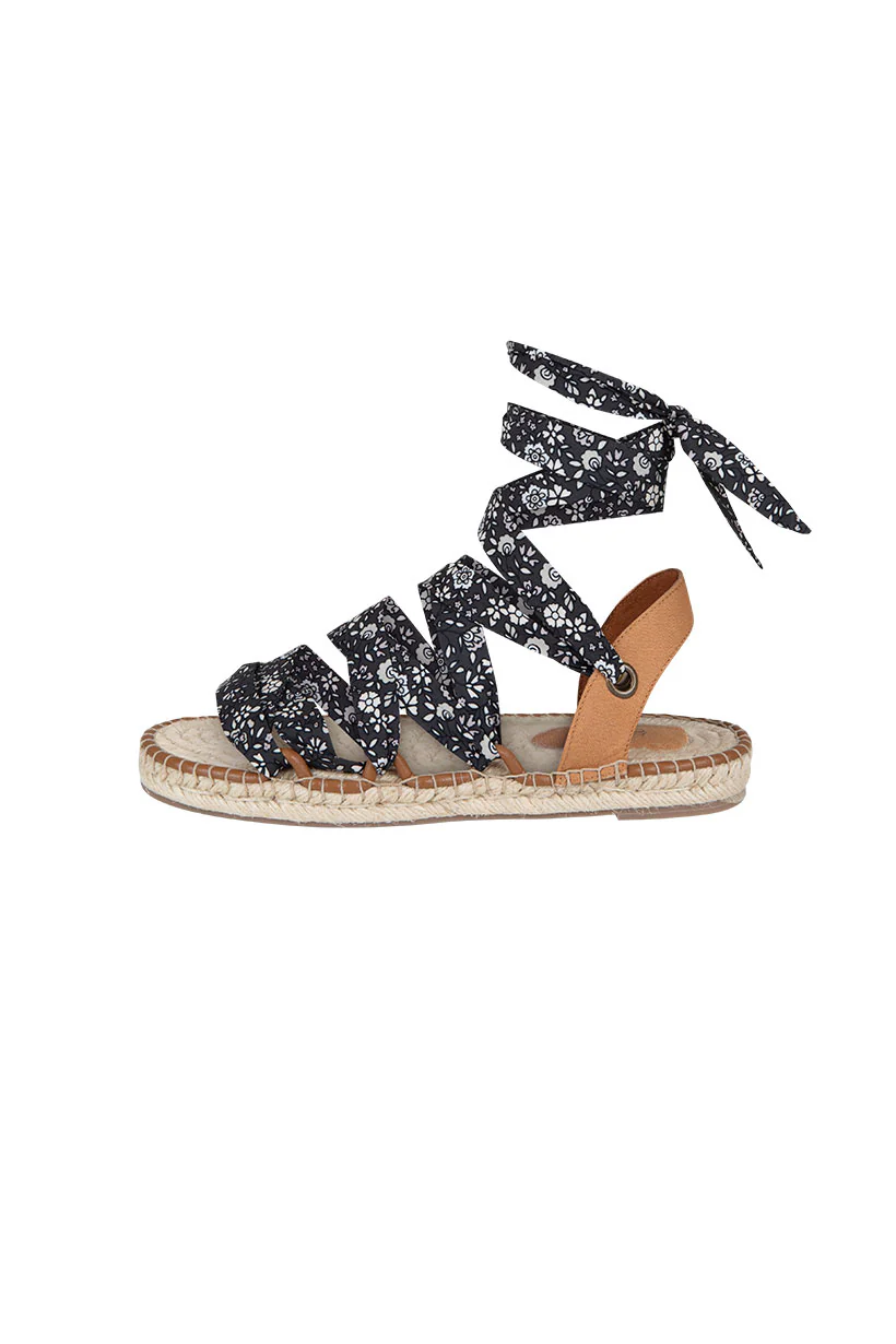 Boulevard Wrap Sandal - Image 6