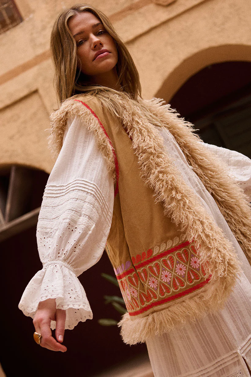 Full Bloom Embroidered Vest - Image 3