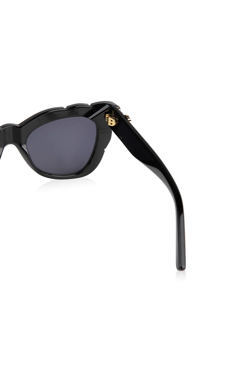 Marilyn with Solid Grey Lens - Image 7